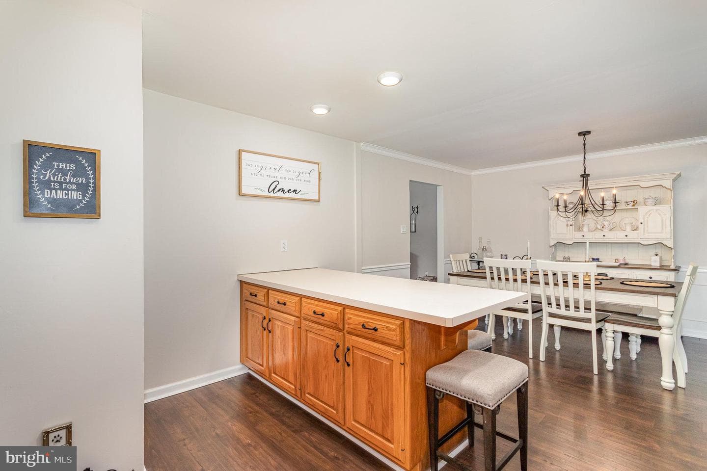 410 Erdman Drive photo 11