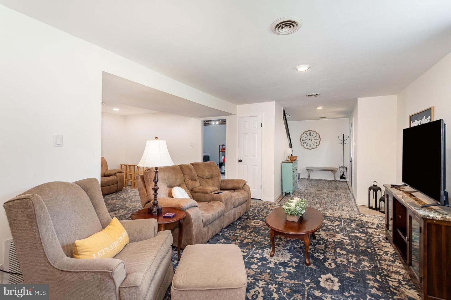 410 Erdman Drive photo 23