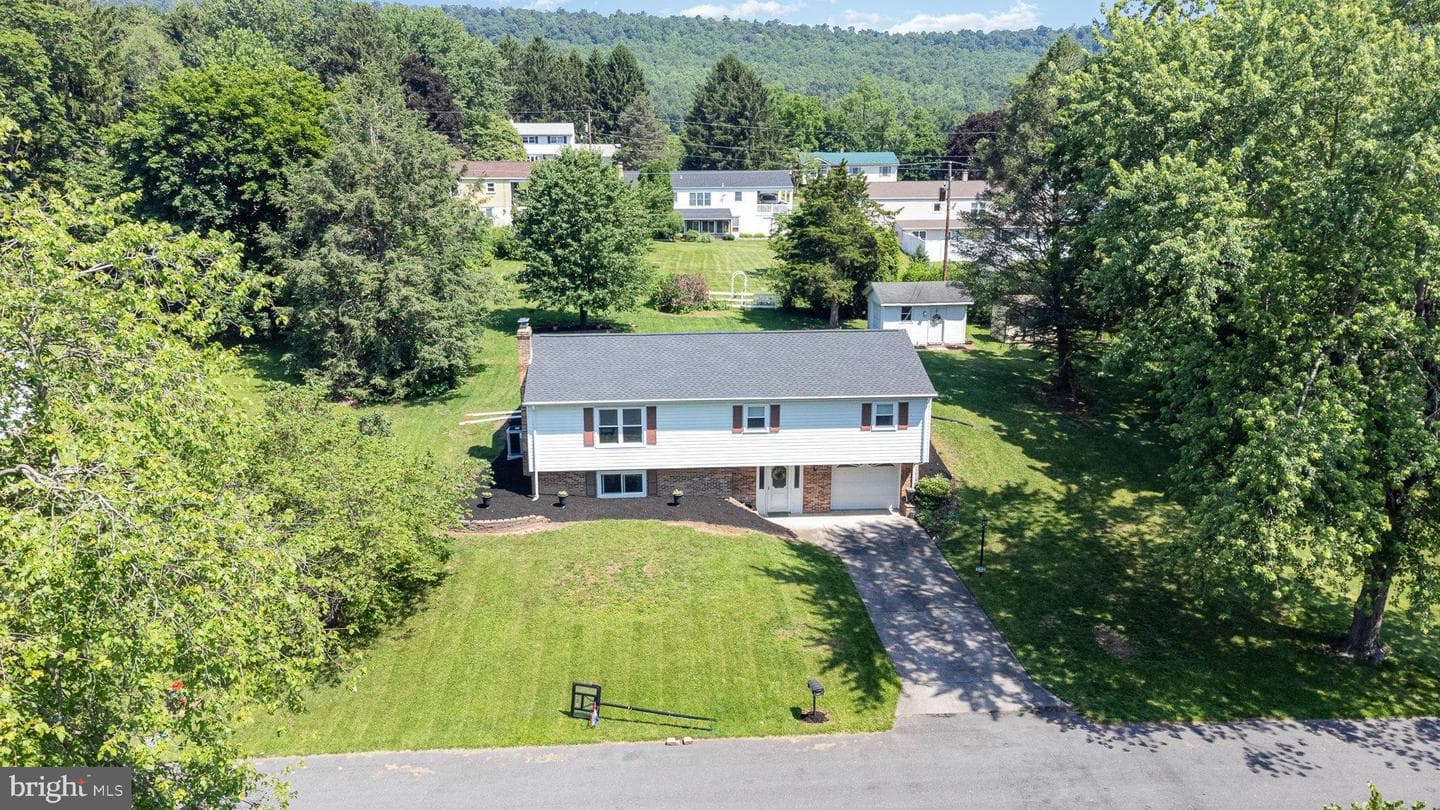 410 Erdman Drive photo 32