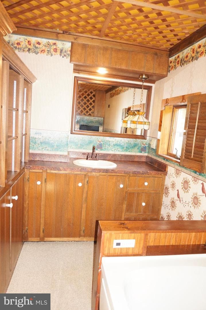 1553 N River Road photo 30