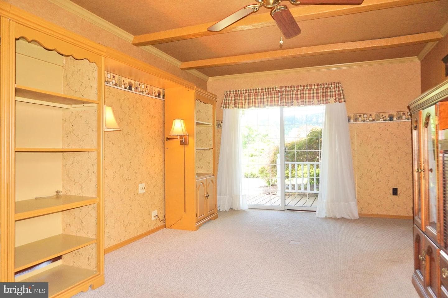 1553 N River Road photo 36