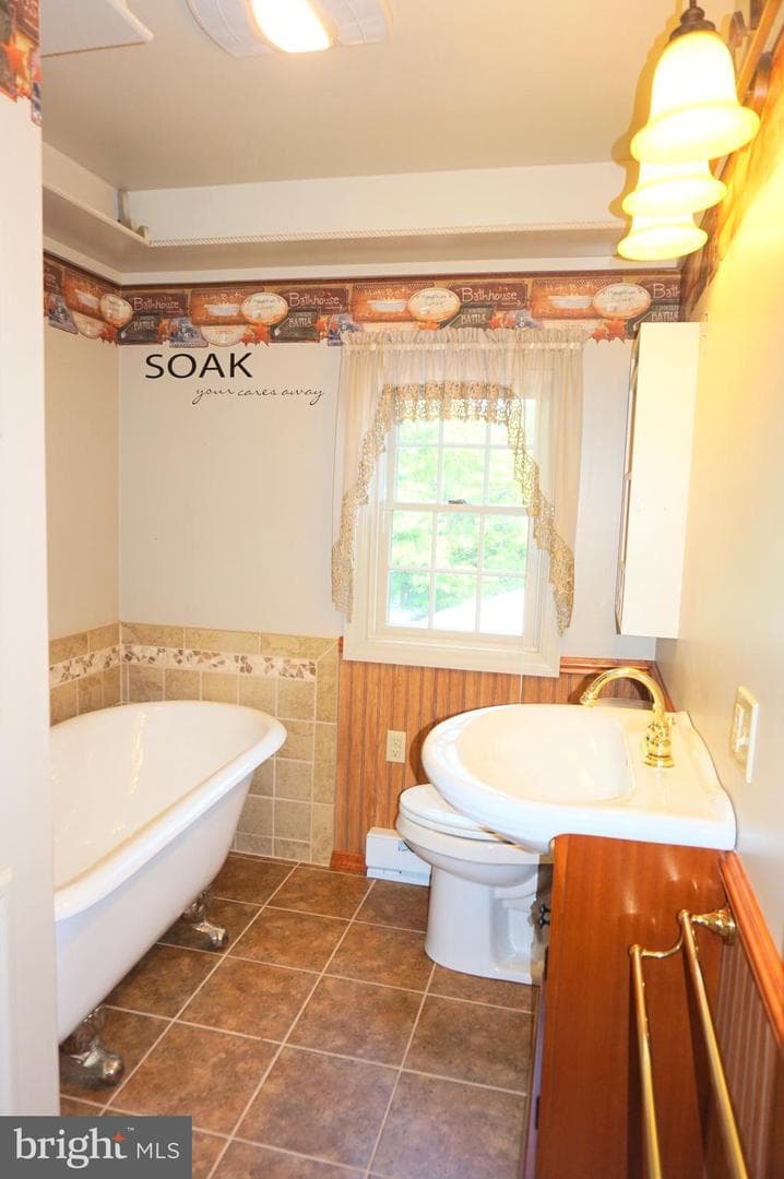 1553 N River Road photo 46