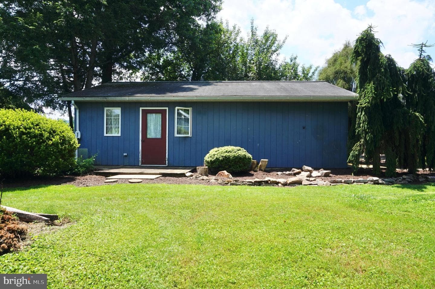 1553 N River Road photo 59