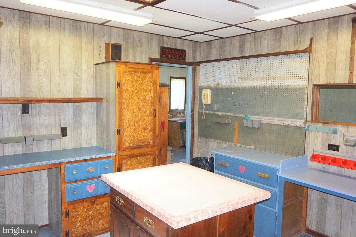 1553 N River Road photo 61
