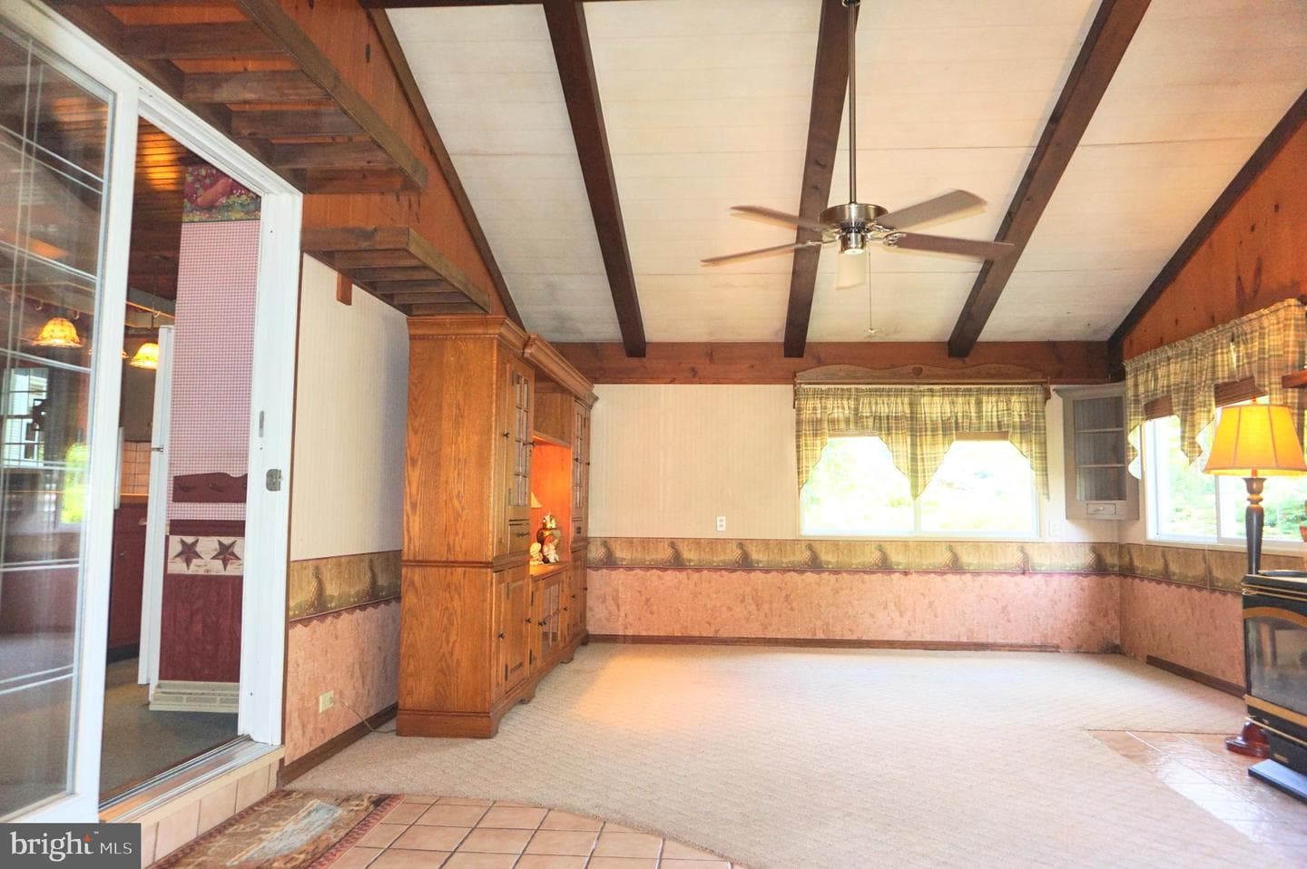 1553 N River Road photo 8