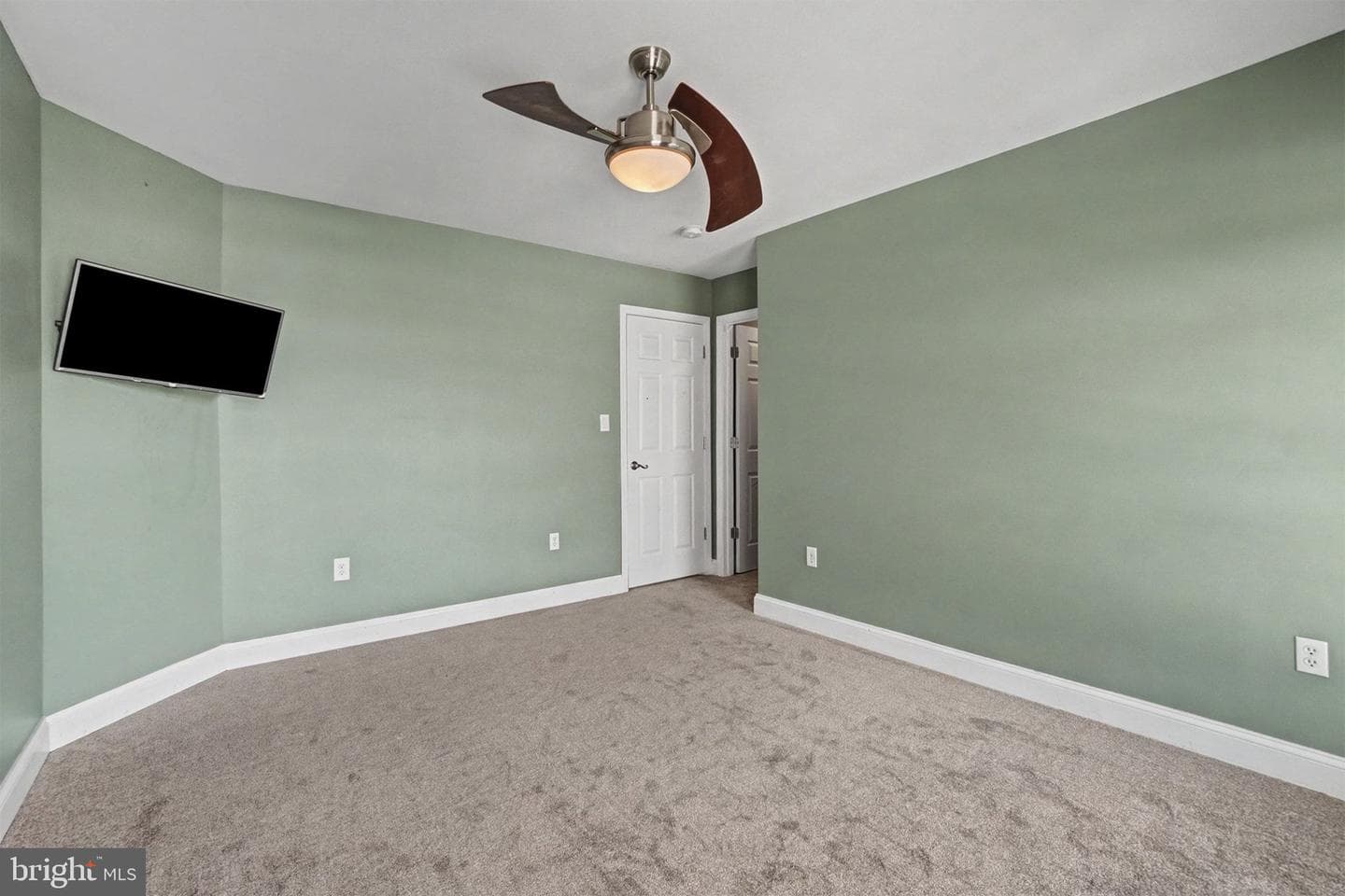13 Pheasant Hill Drive photo 44