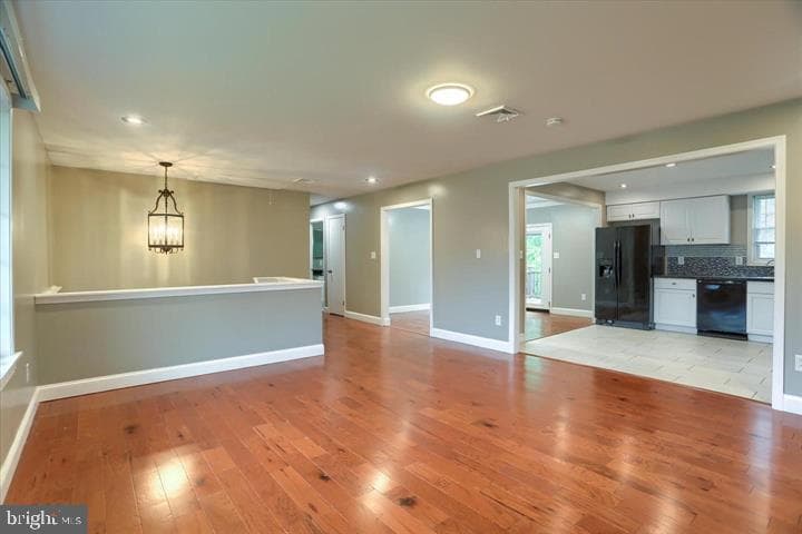 7725 Farmdale Avenue photo 3