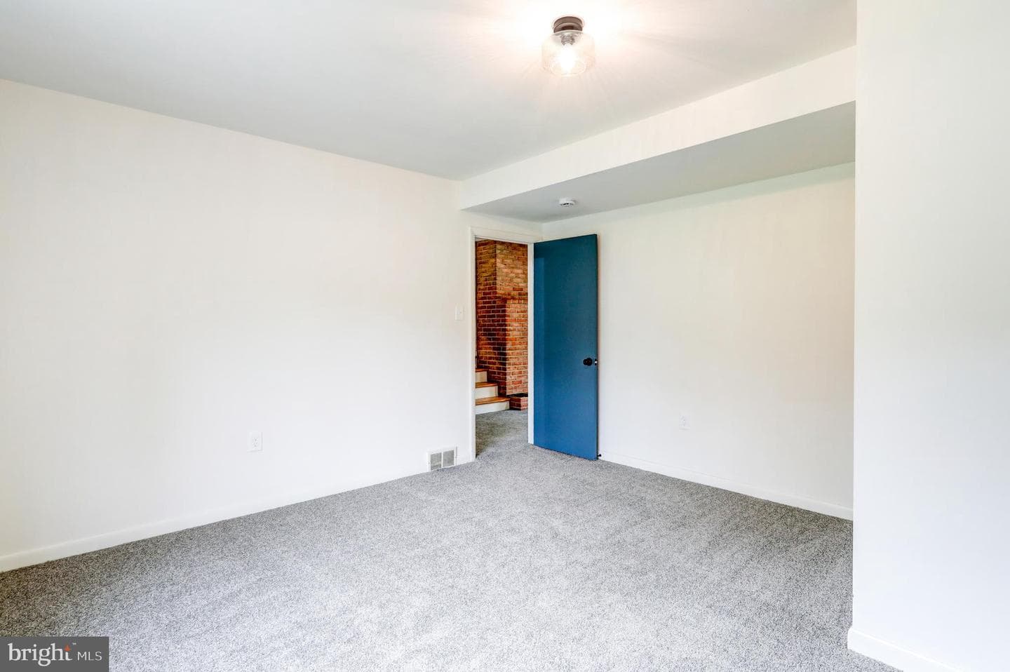 933 Byron Road photo 21