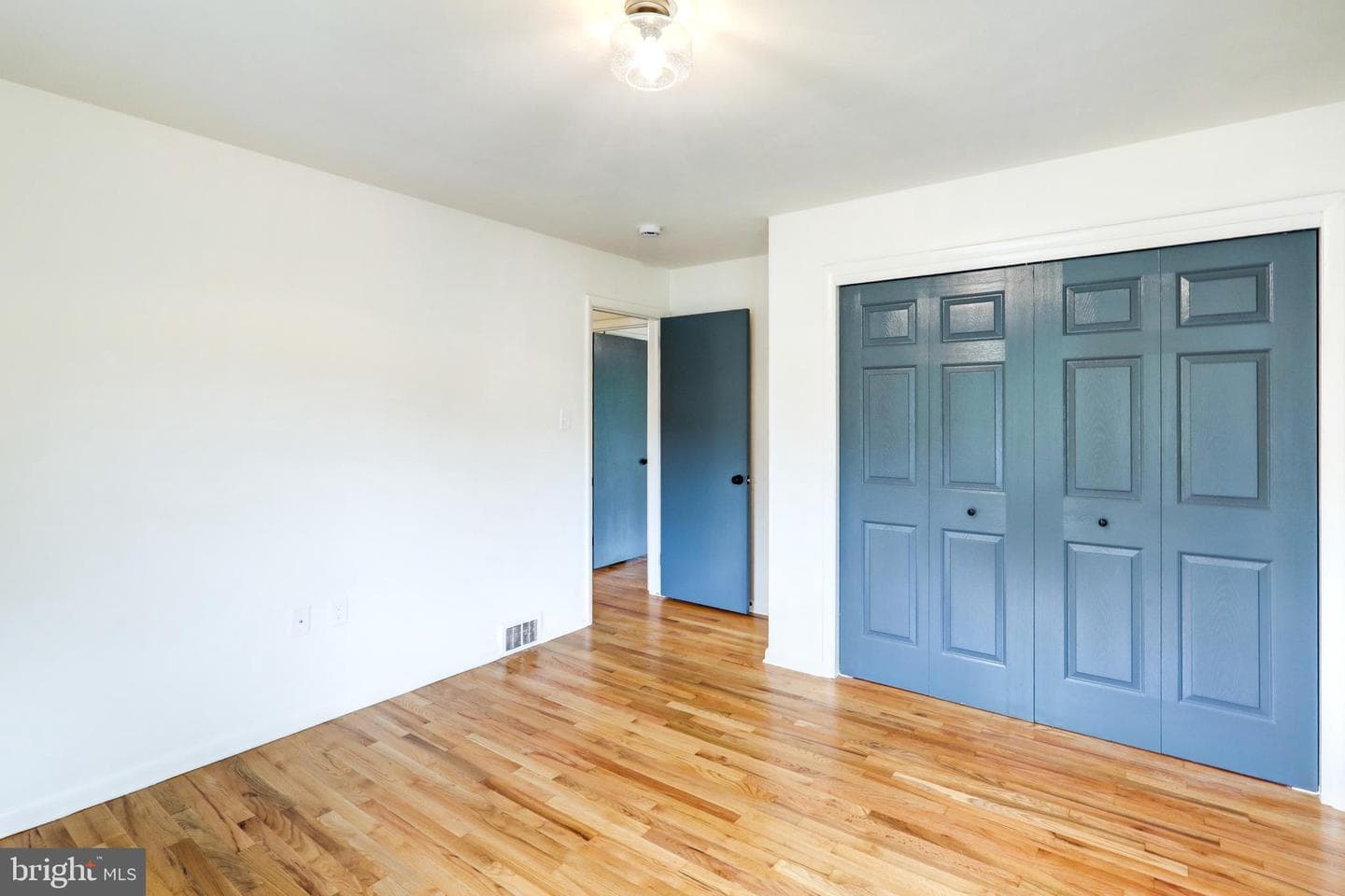 933 Byron Road photo 24