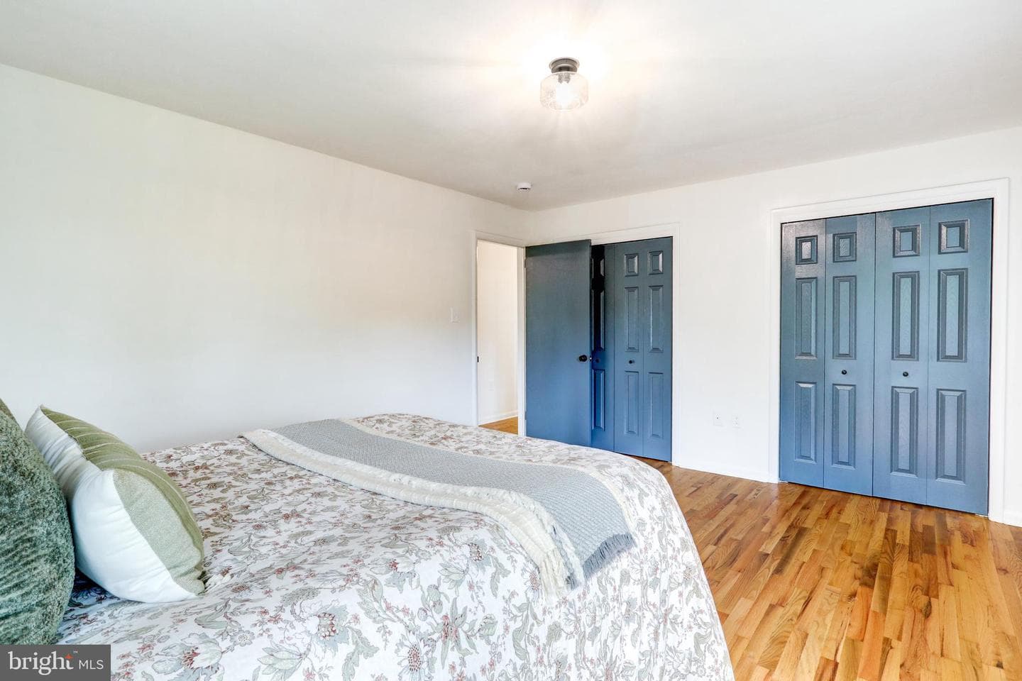 933 Byron Road photo 31