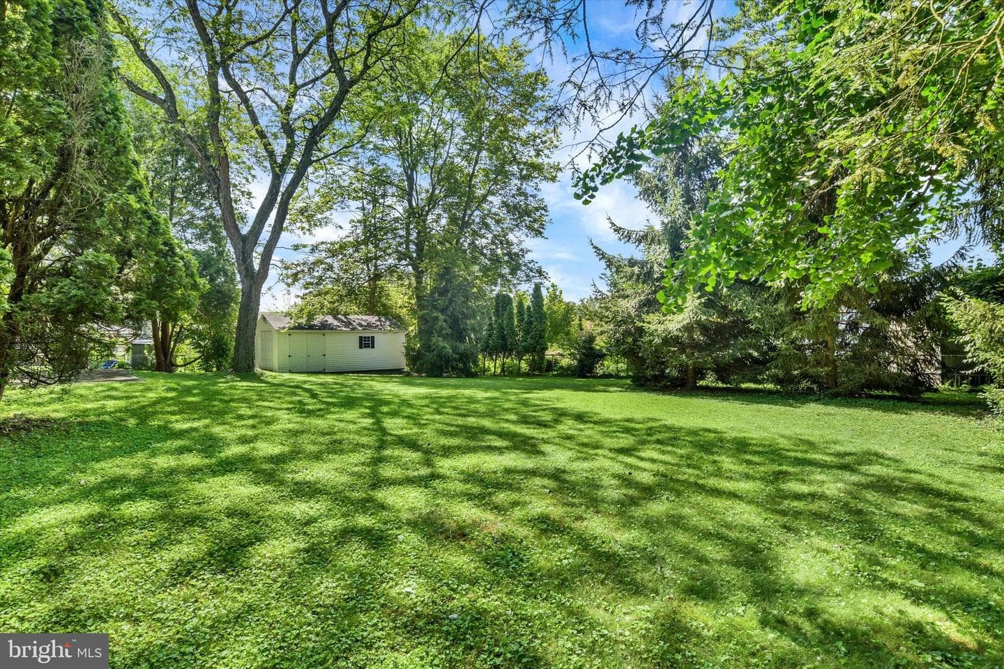 1411 Montfort Drive photo 32