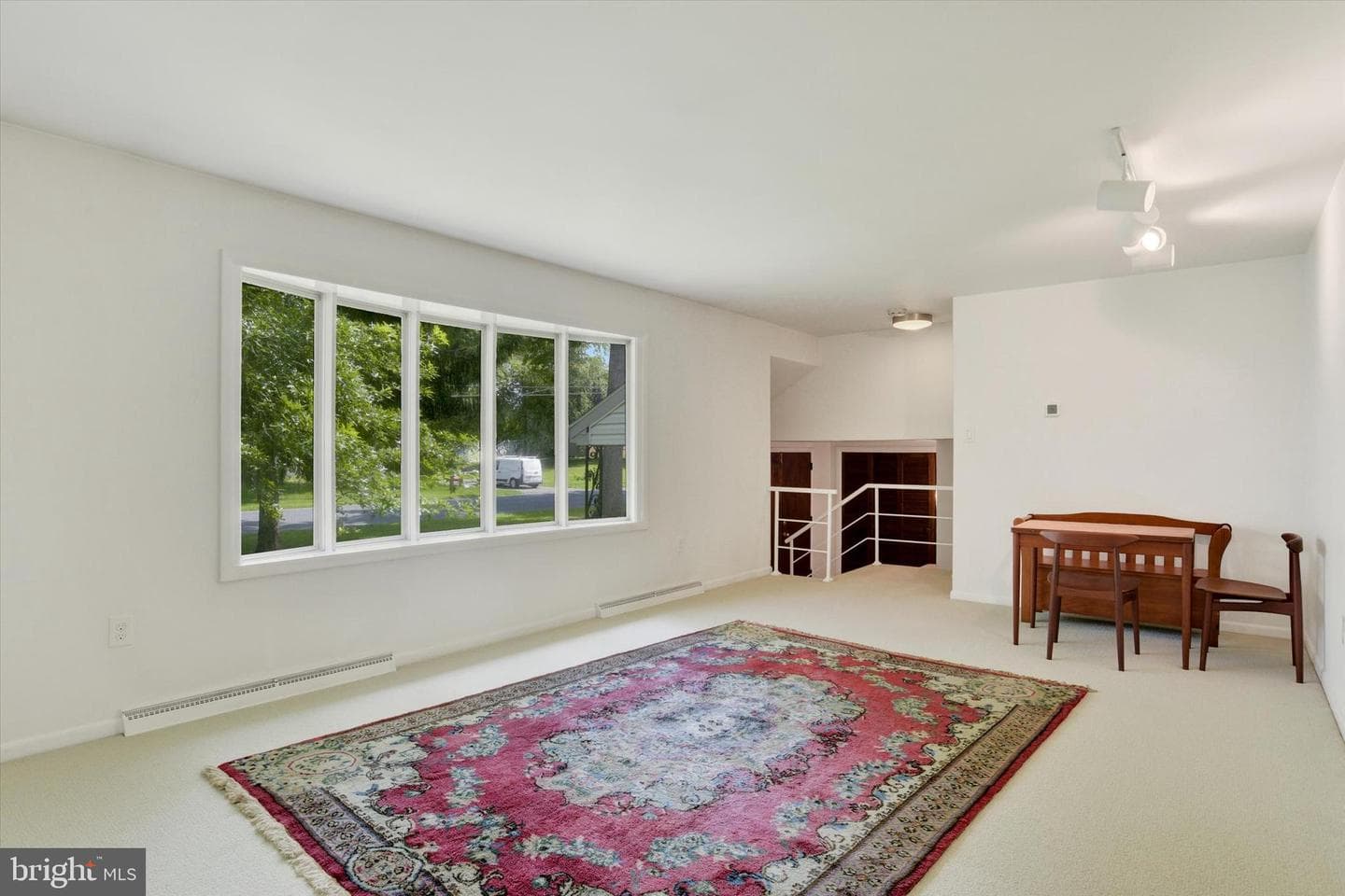 1411 Montfort Drive photo 5