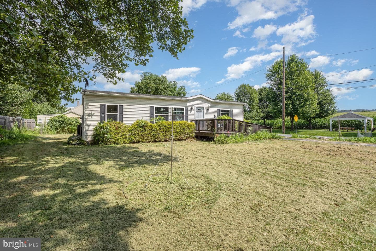 497 Middletown Road photo 25