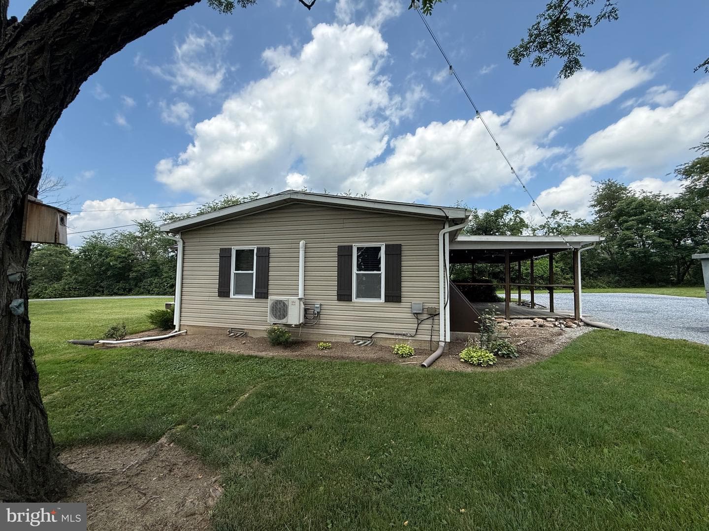 917 N Fairville Avenue photo 11