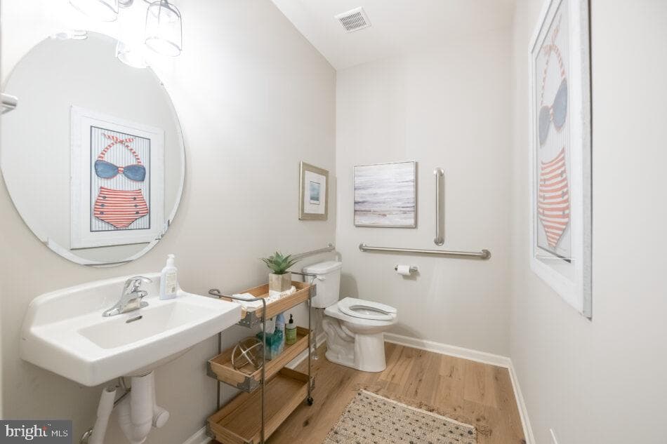 0 Mary'S Way #essington photo 15