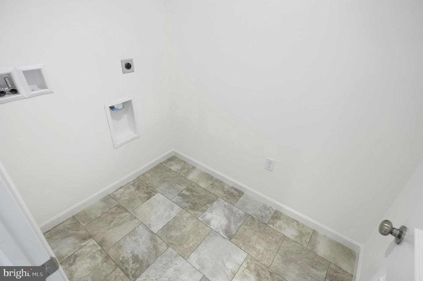 7857 Briarwood Drive photo 16