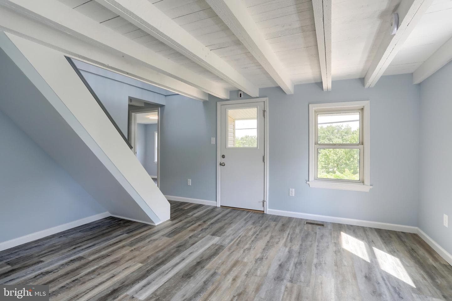 218 N Railroad Street photo 12