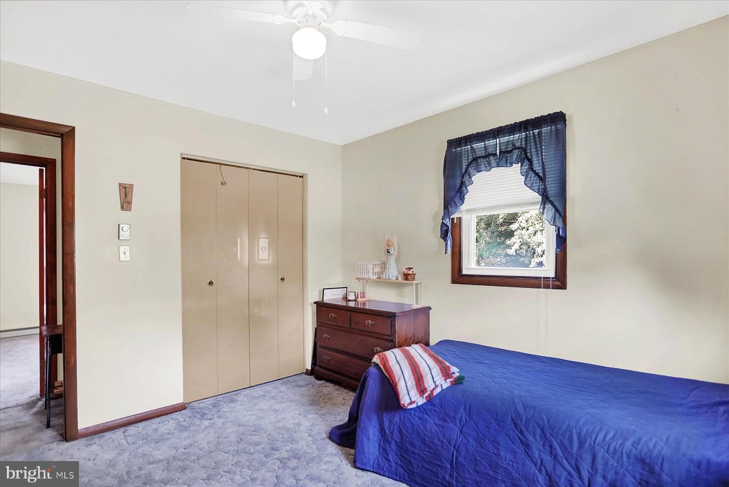15 Parkside Drive photo 18