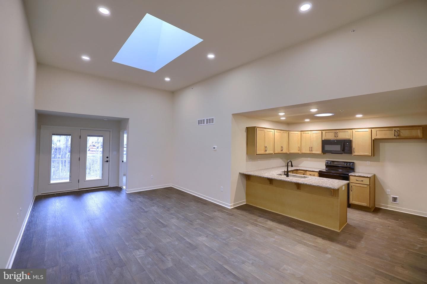 7264 White Oak Blvd photo 4