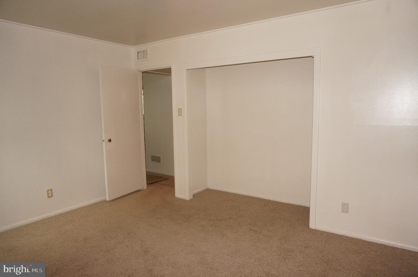 1052 Spruce Street photo 17