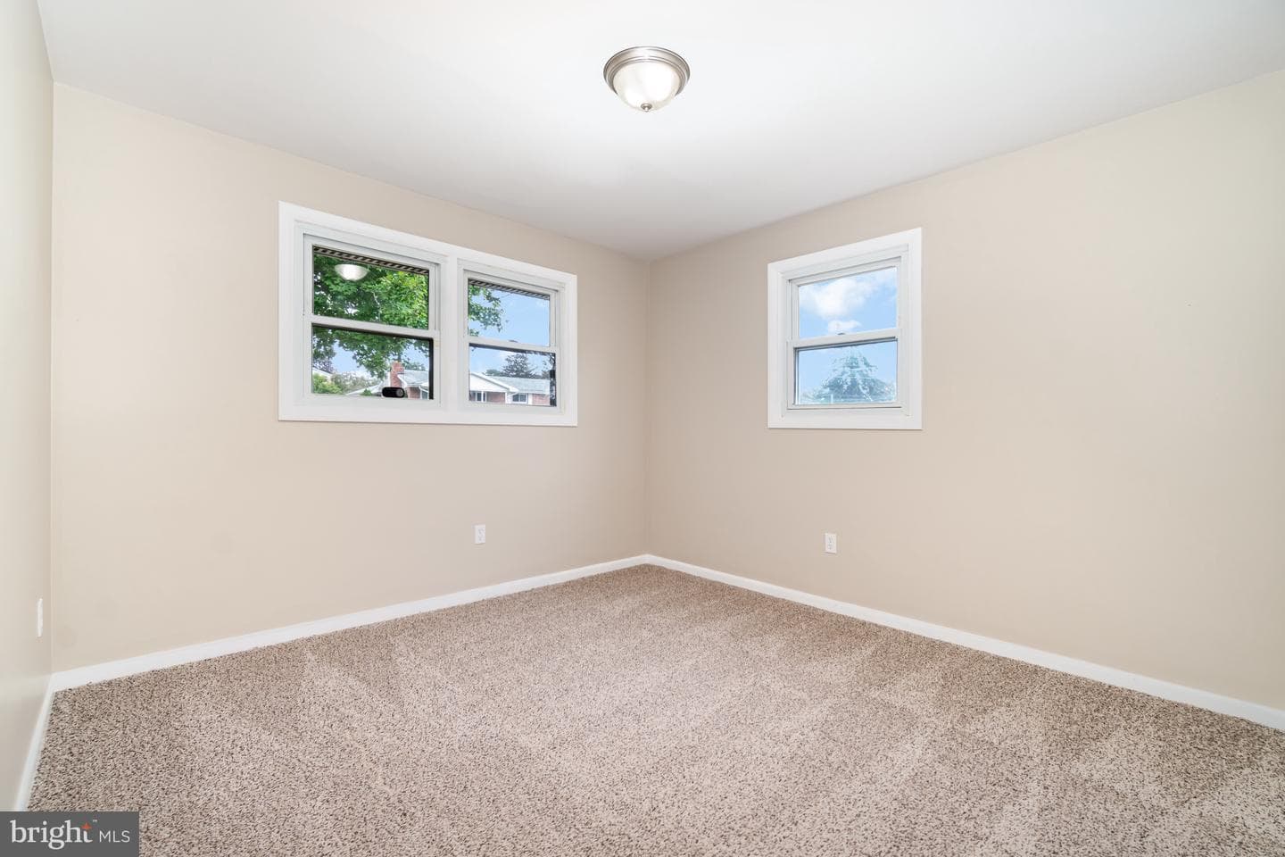 1390 Dayton Road photo 13