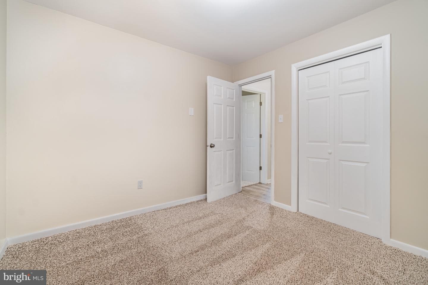 1390 Dayton Road photo 17