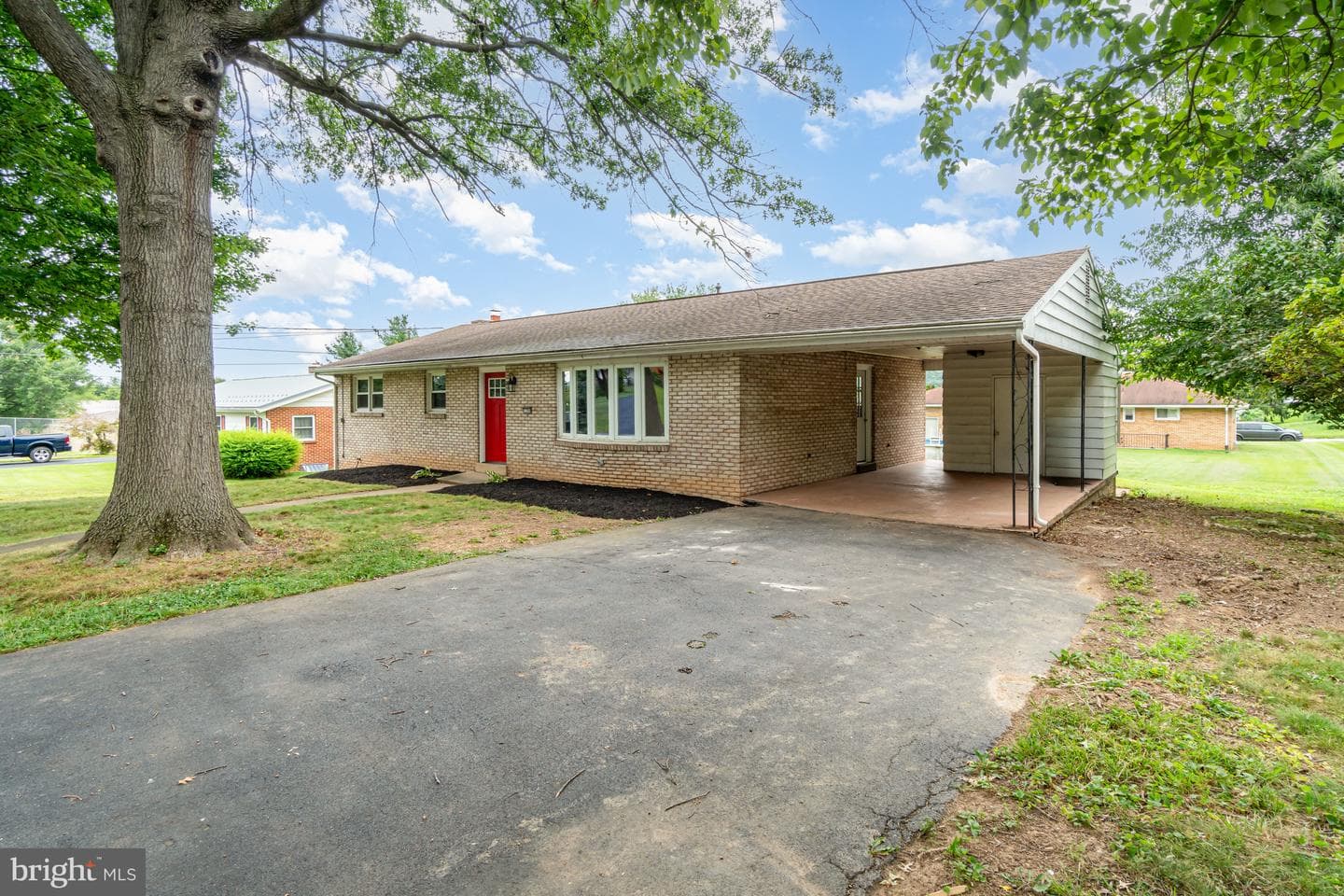 1390 Dayton Road photo 3