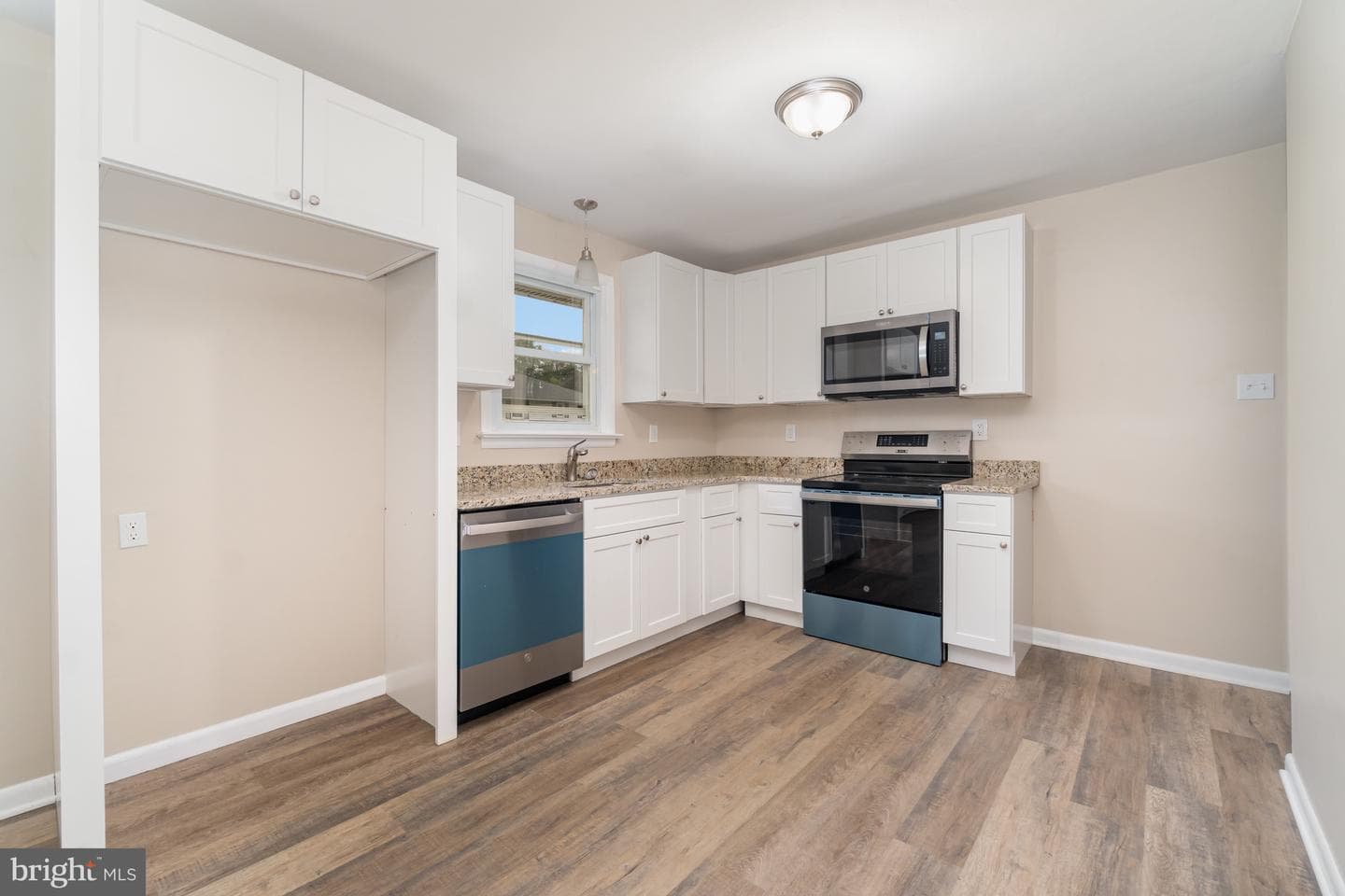 1390 Dayton Road photo 9