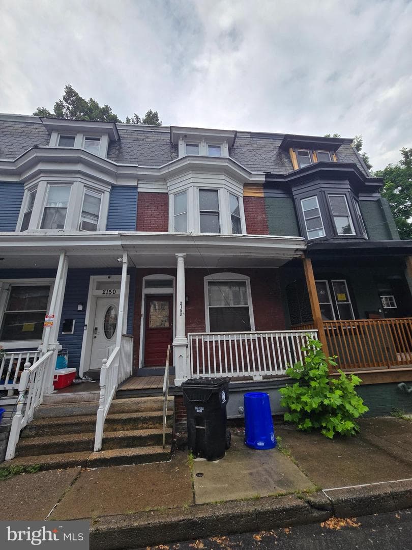 2152 Penn Street photo 2