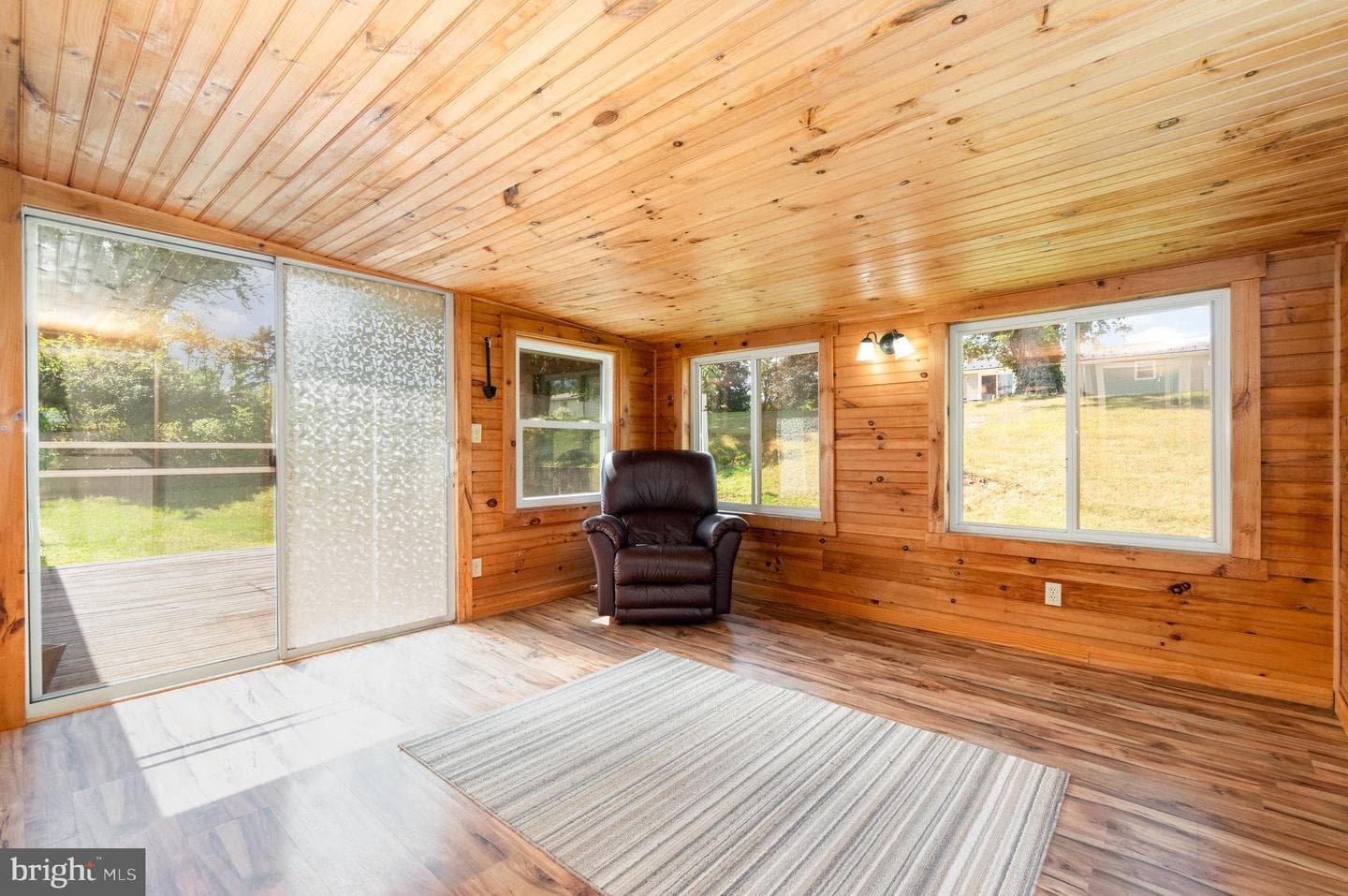 120 Denison Drive photo 10