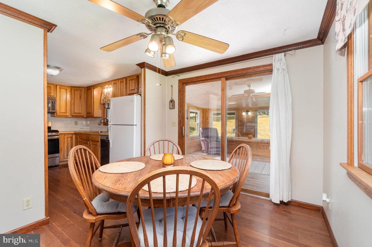 120 Denison Drive photo 6