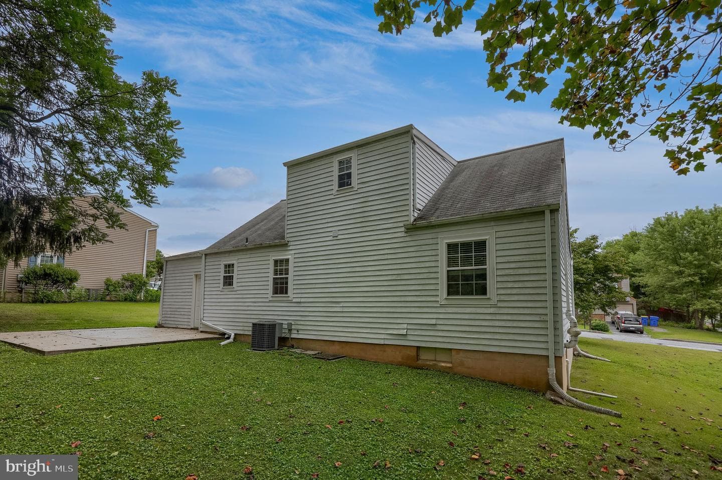 983 Blue Jay Road photo 30