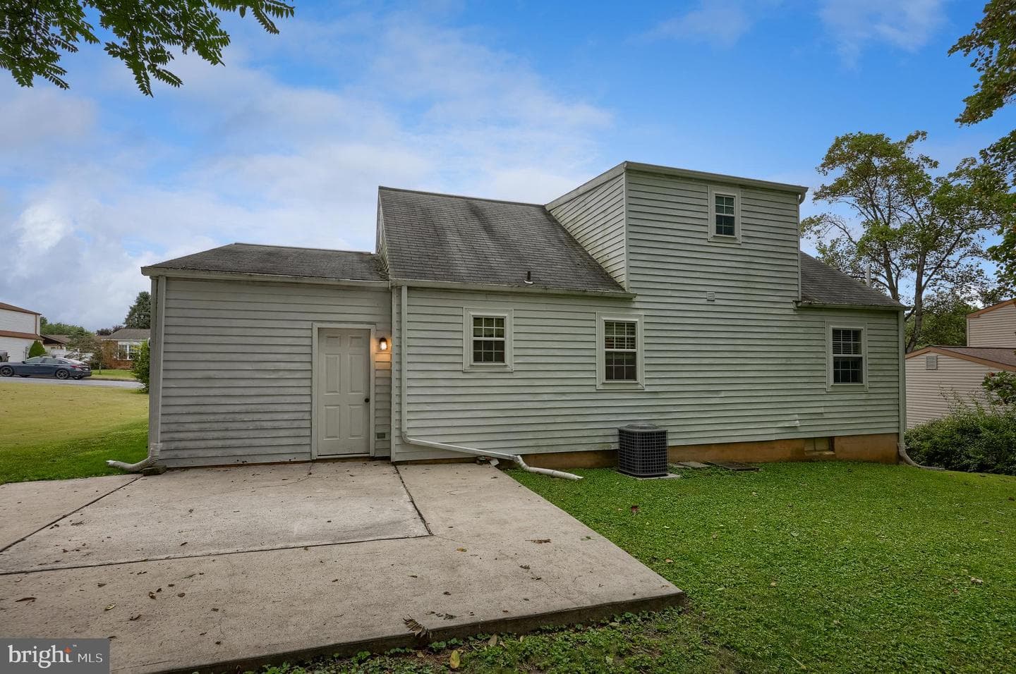 983 Blue Jay Road photo 31