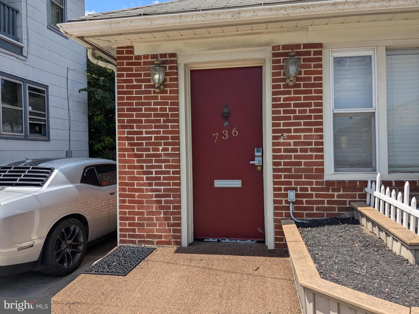 736 S 25th Street photo 2
