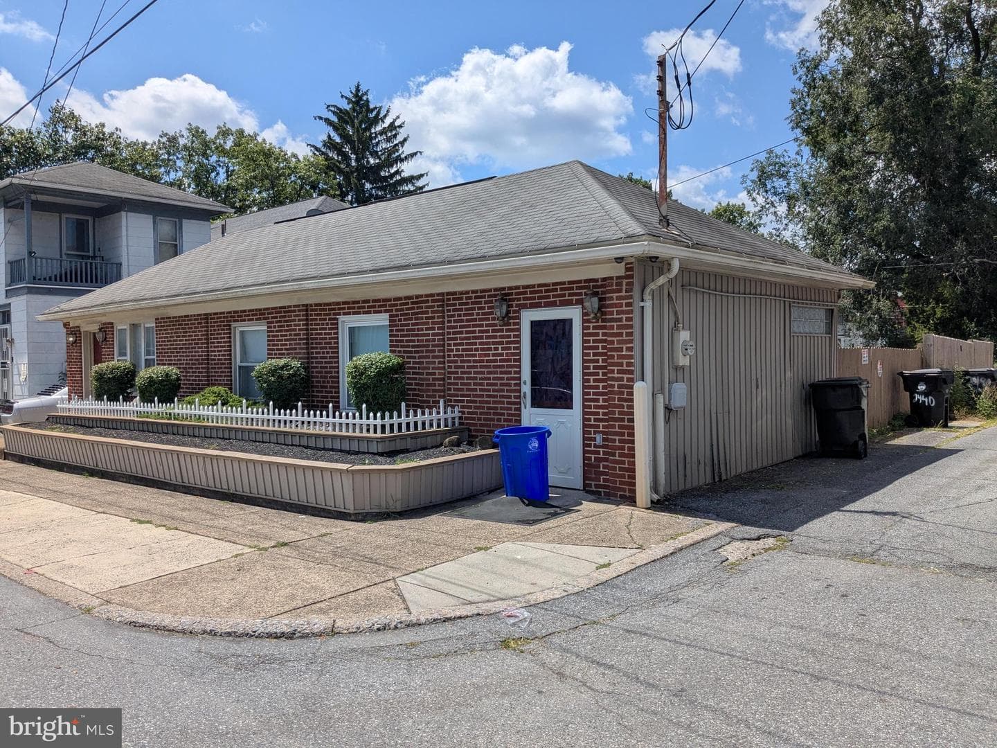 736 S 25th Street photo 5
