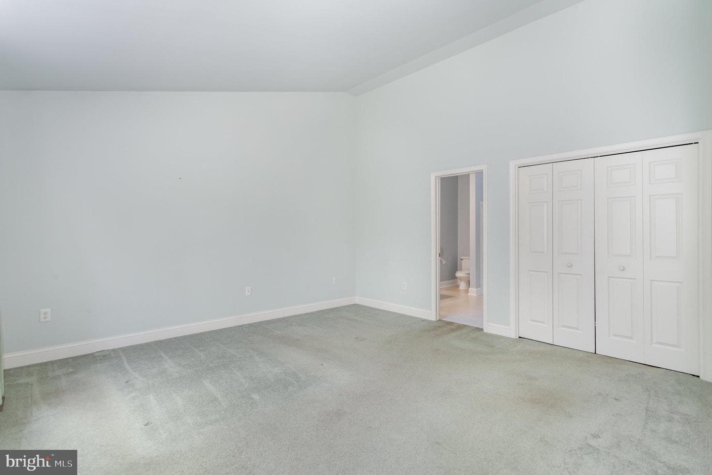 7779 Hanoverdale Drive photo 14