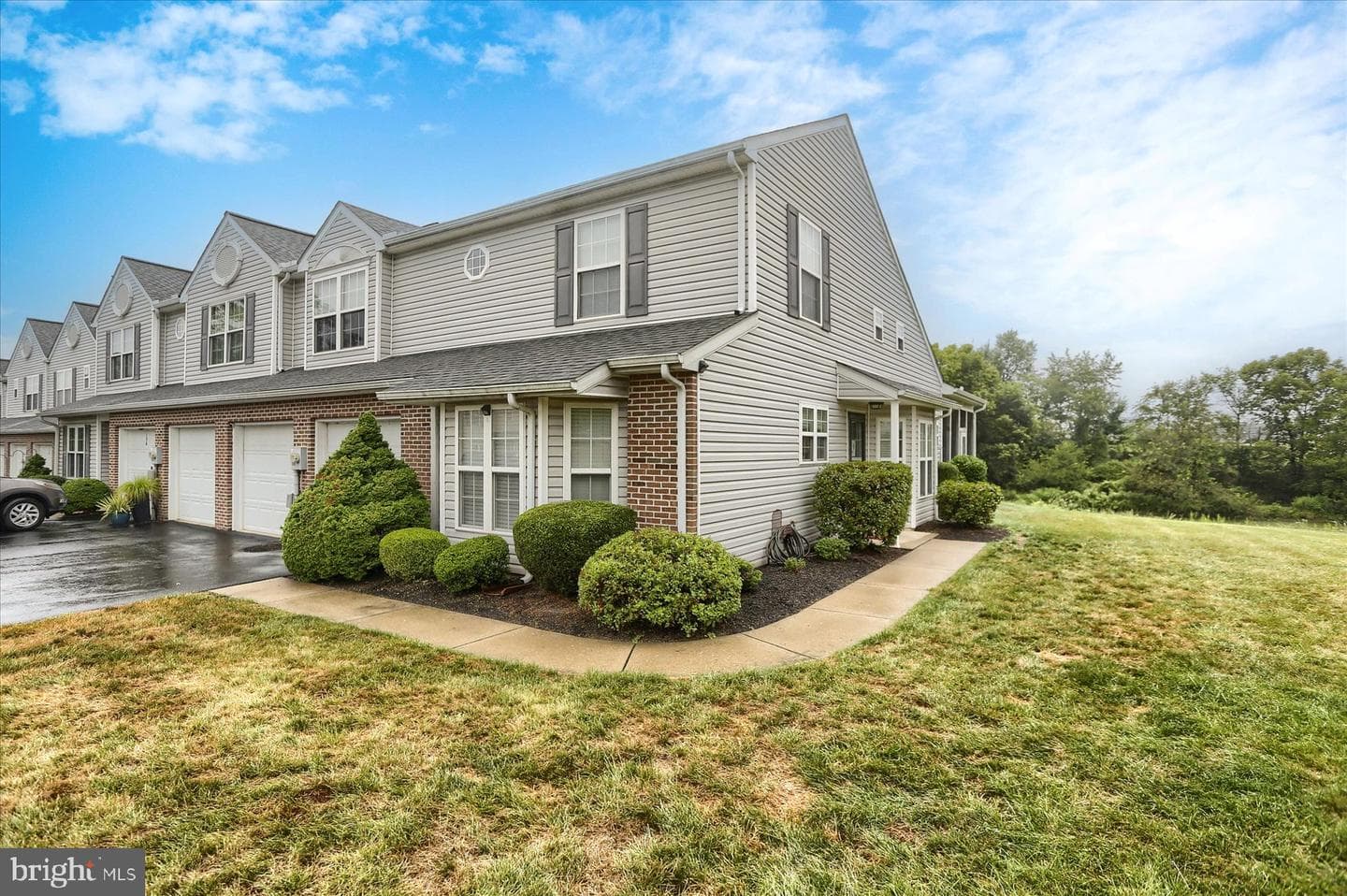 138 Kestrel Court photo 3