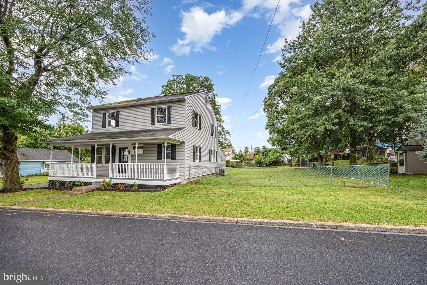 213 Redwood Street photo 4