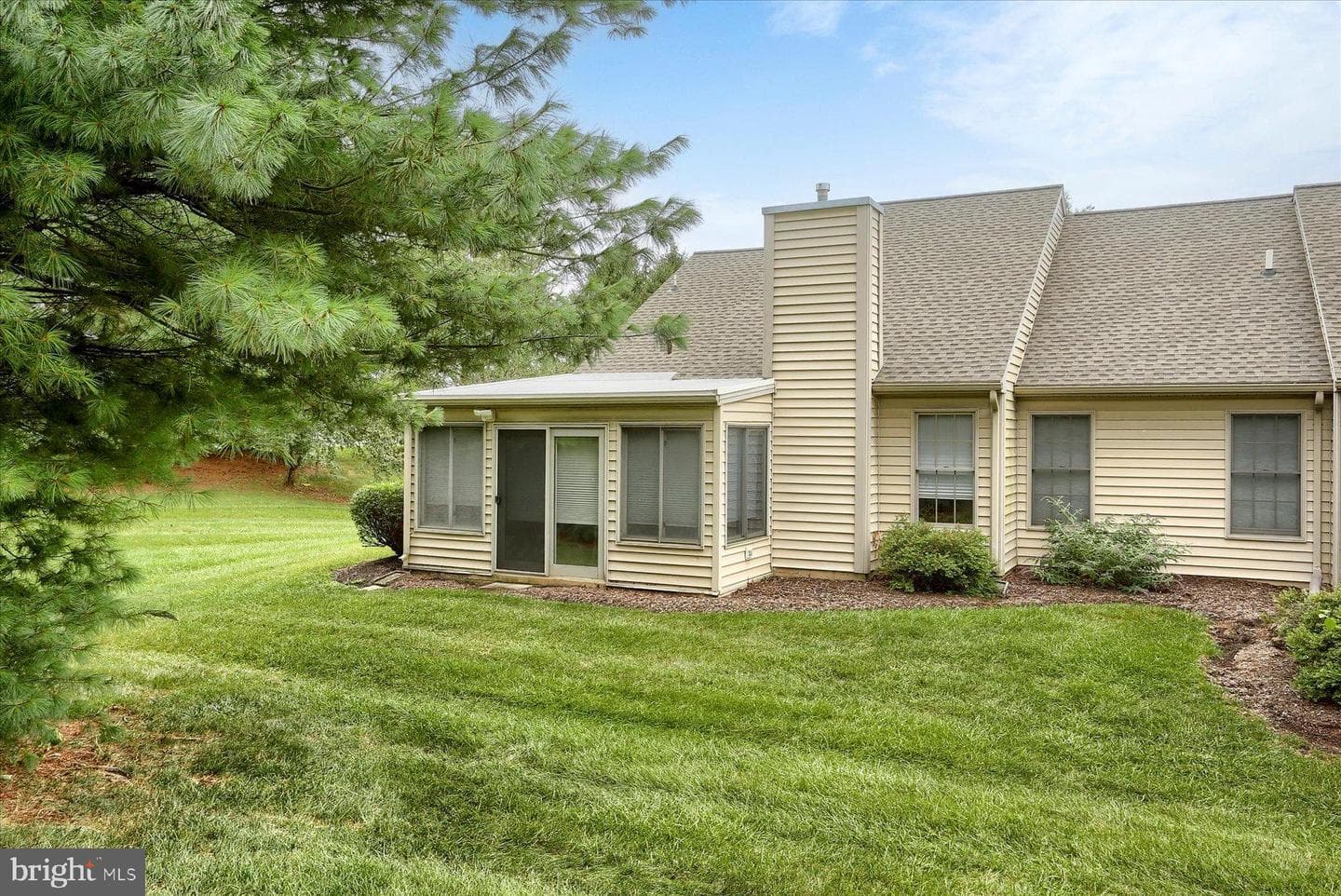 551 Farmhouse Lane photo 29
