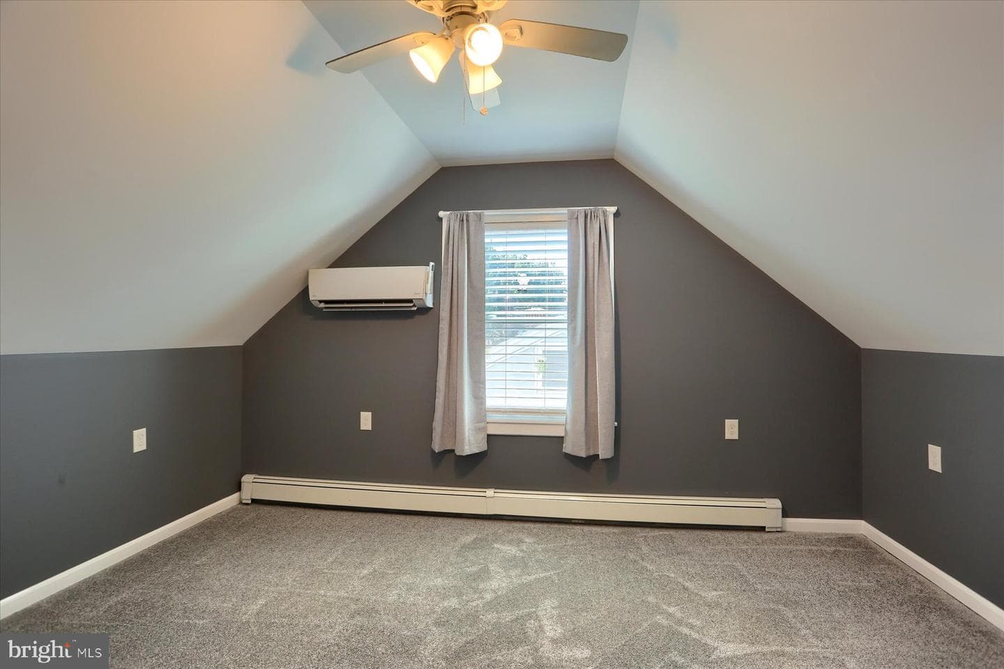 113 Adelia Street photo 17