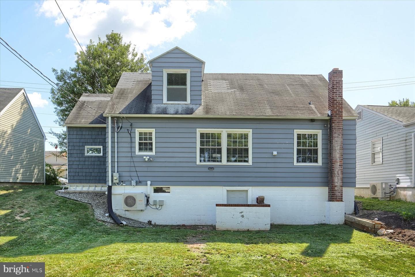 113 Adelia Street photo 20