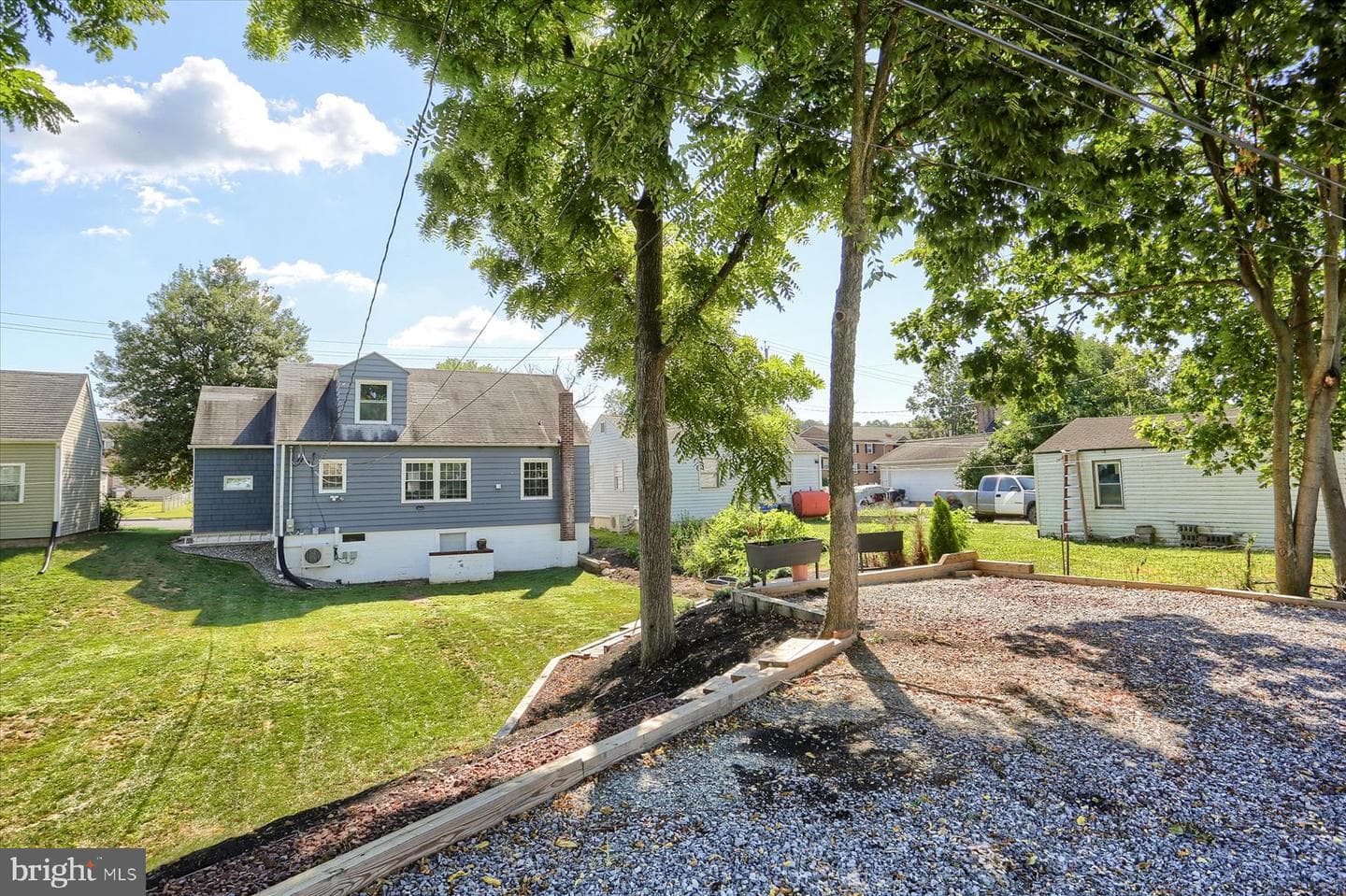 113 Adelia Street photo 22