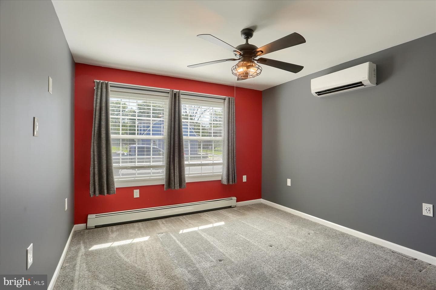 113 Adelia Street photo 6