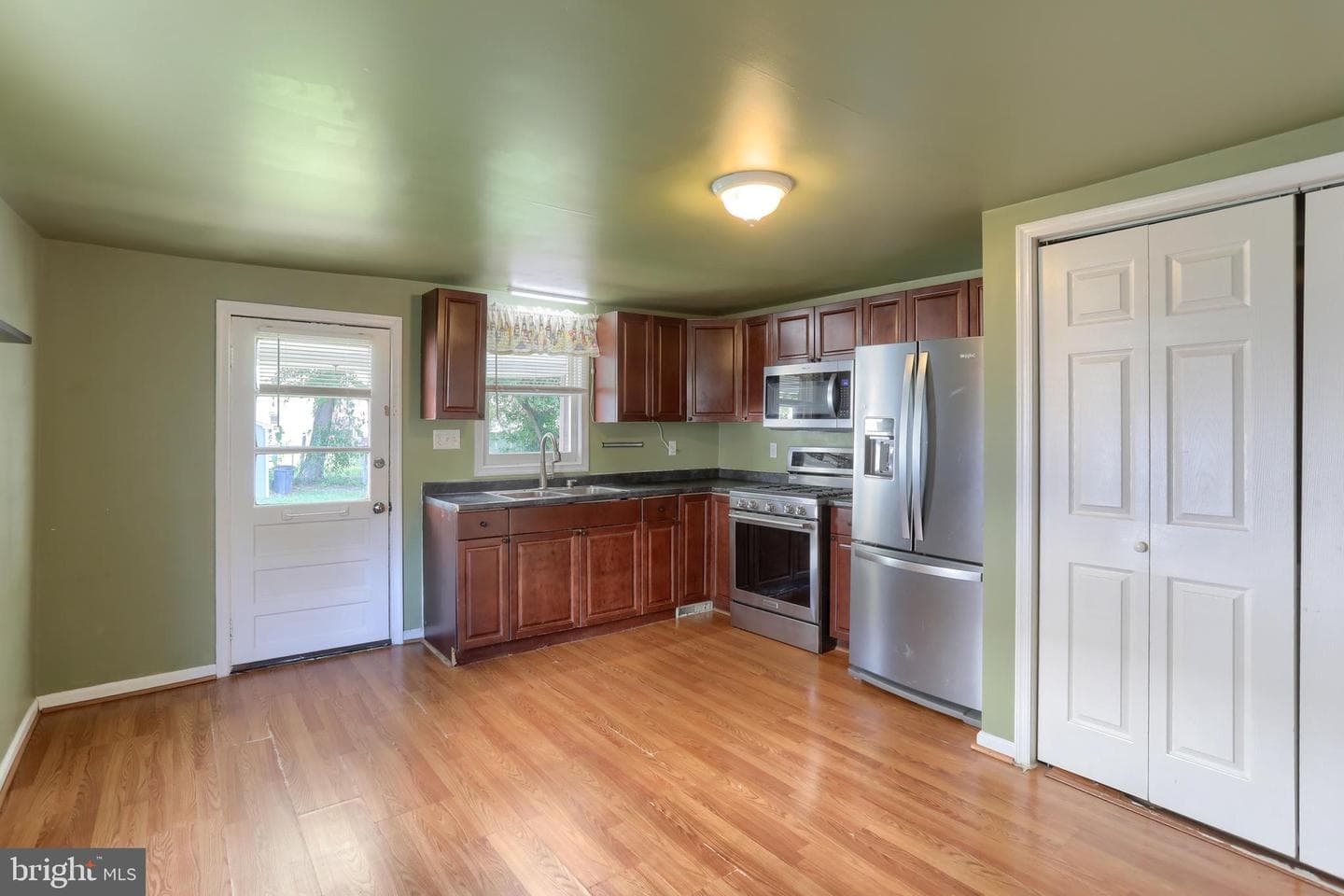 157 Ann Street photo 7