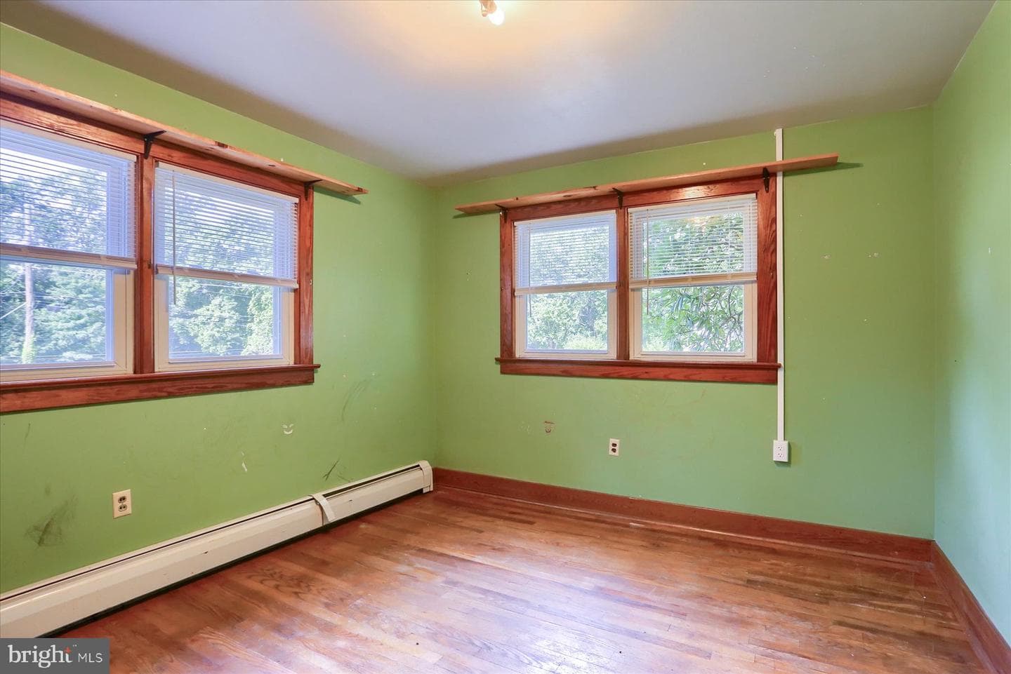 1175 N River Road photo 18