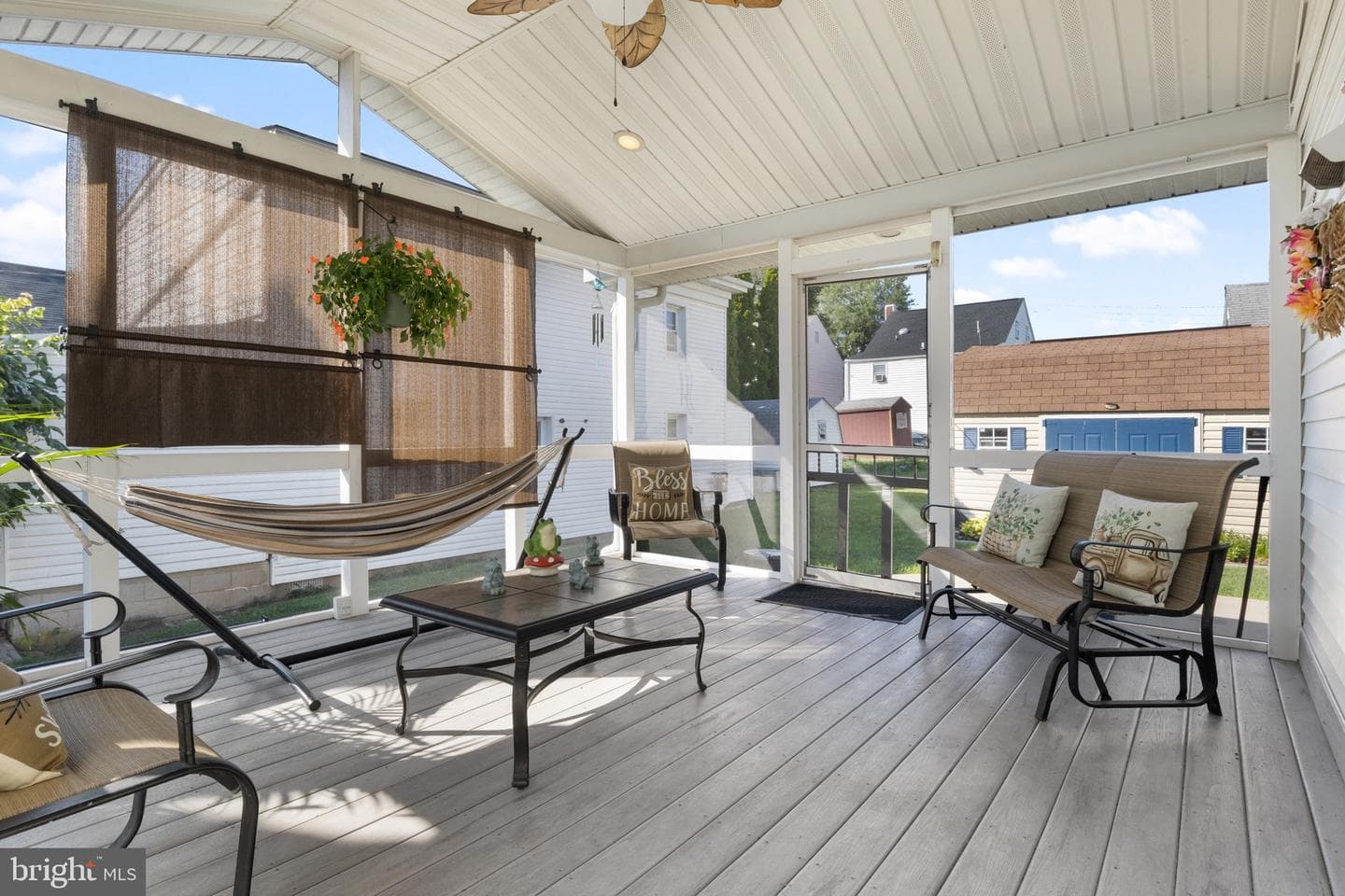 221 Russell Avenue photo 26