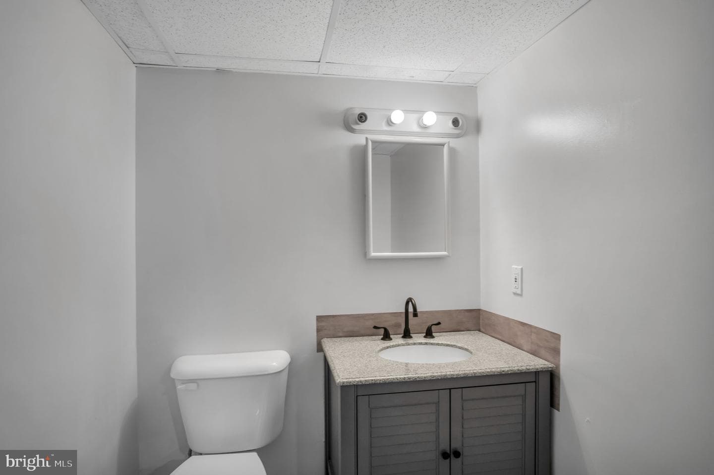 8190 Somerset photo 19
