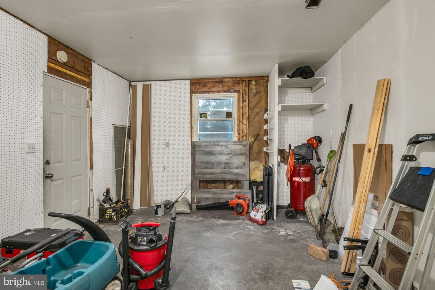 8190 Somerset photo 22