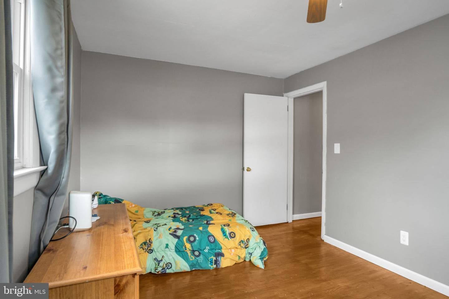 8190 Somerset photo 8
