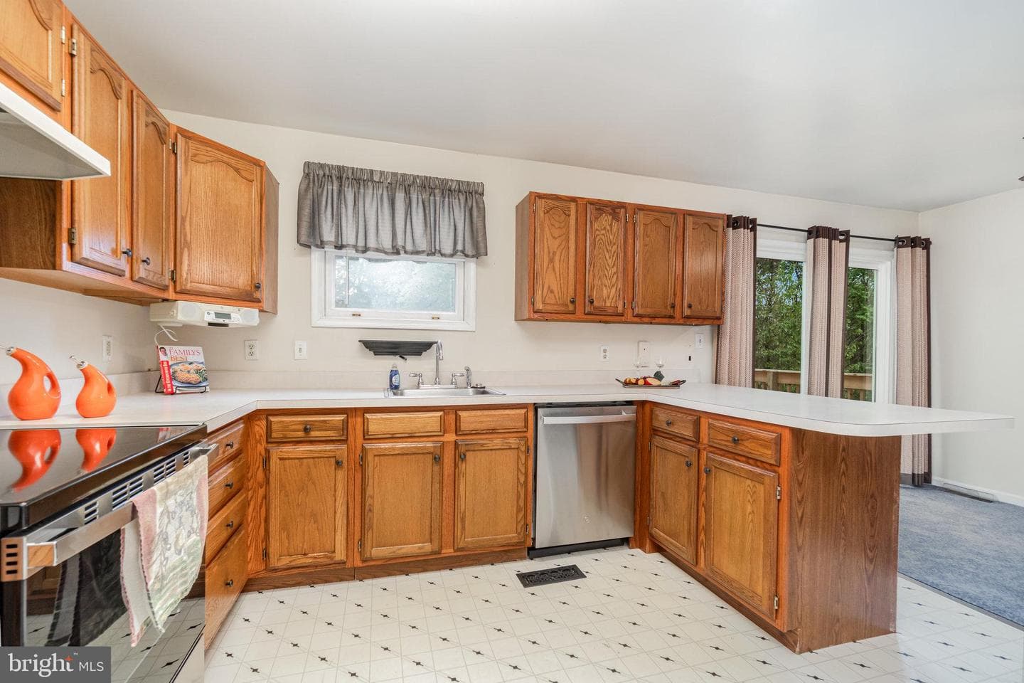 191 Chartwood Drive photo 3